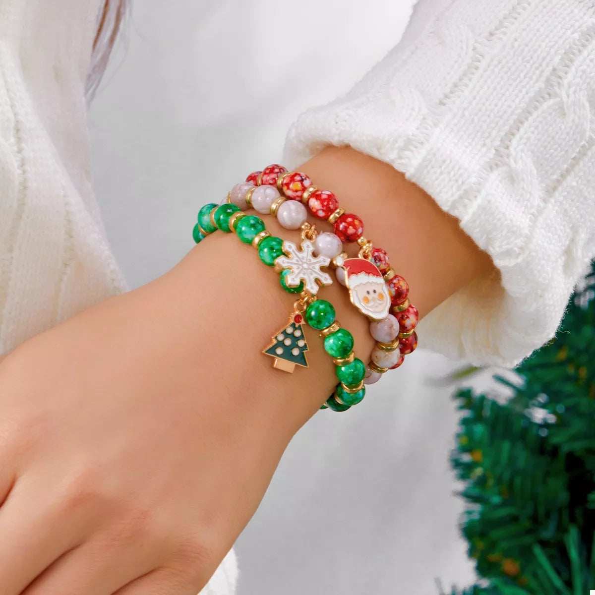 3 Piece Christmas Charm Beaded Bracelet - Image 5